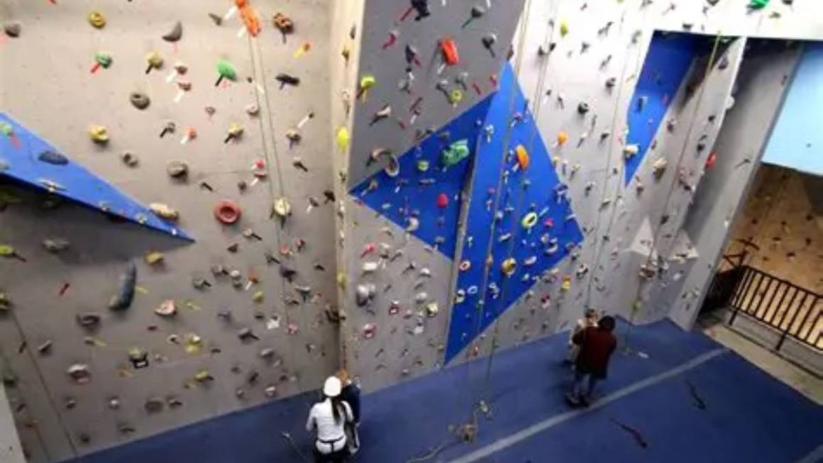 Elevating Your Hilltop Dining Experience