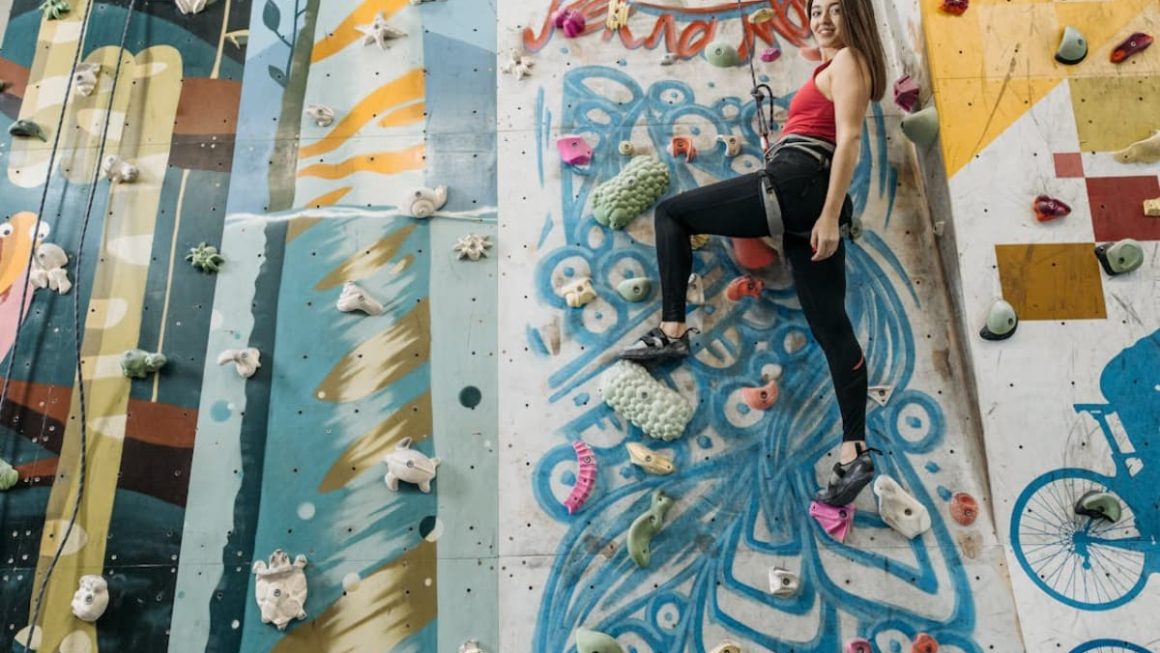 The Art of Belaying: From Tubes to Assisted Braking