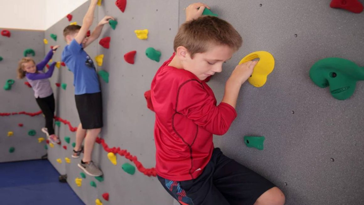 How to Choose the Right Climbing Shoes for Kids