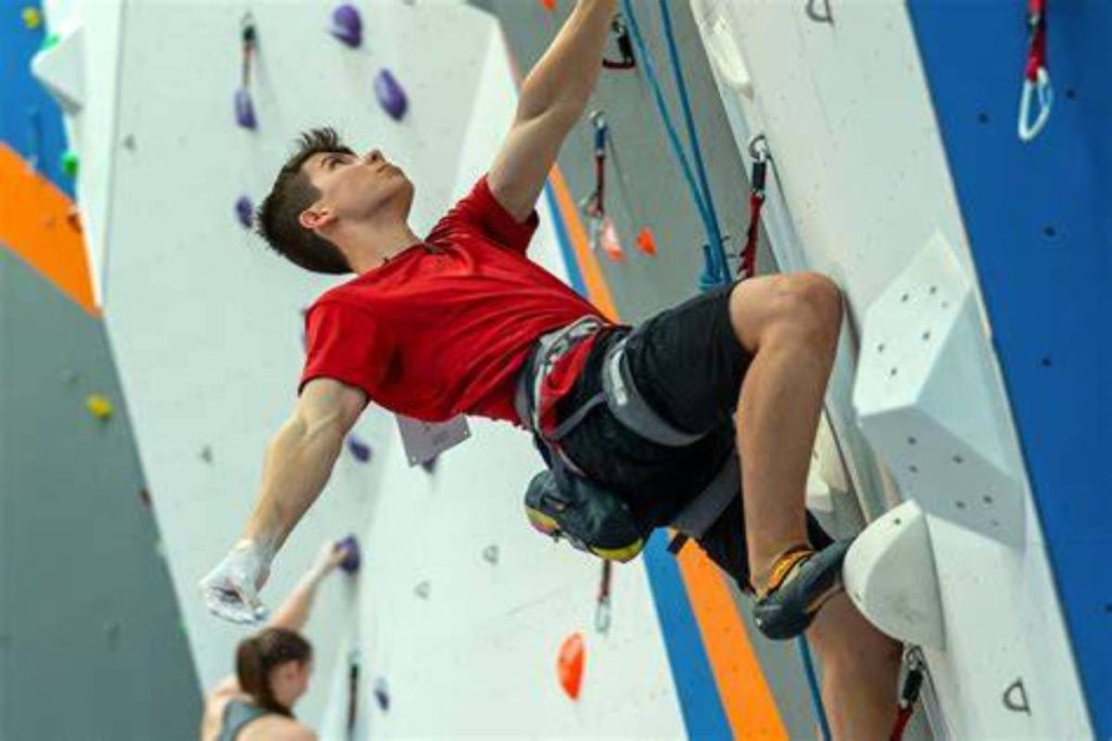 Injury Patterns Among Routesetters and Prevention Strategies