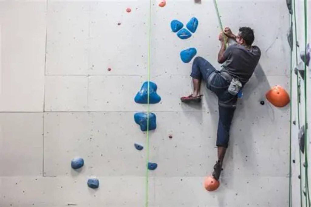 Strengthening Your Shoulders for Better Climbing