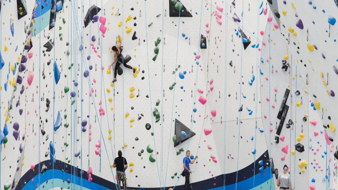 Velocity Climbing Opens in Miami